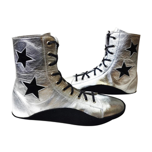 Botas de boxeo de cuero ligeras profesionales hechas en fábrica Diseño de logotipo personalizado Calzado de combate de nuevo estilo - Product Image 6