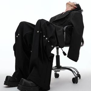 2024 corée haute rue mode mâle pantalon Niche pli conception ample décontracté jambe large tombante cuir pantalon bouton mouche toile - Product Image 3