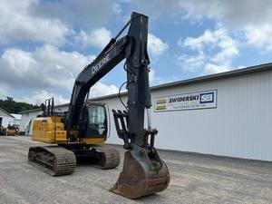 Excavatrice John Deere 140K d'occasion - Moteur Cat C7 ACERT haute performance, équipement de construction avec fonctionnalités avancées, à vendre - Product Image 2