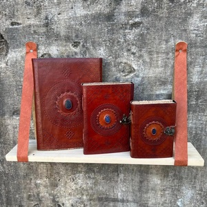 Ágata hecha a medida, bellamente elaborada con encuadernación en cuero amarillo, journal.int ricados diseños en relieve en la portada. Ideal para regalar - Product Image 2