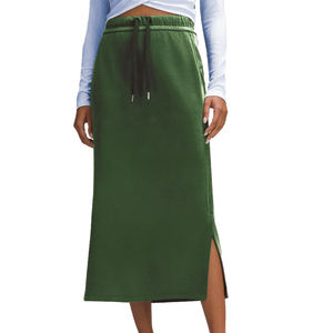 Jupe à cordon réglable pour femmes avec poches pour les mains et fentes latérales pour la mobilité - Product Image 6