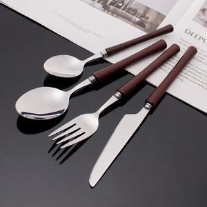 Ensemble de couverts en argent avec manche en bois de qualité supérieure pour les hôtels, la restauration, les restaurants et le service de table formel, vente en gros en provenance d'Inde - Product Image 4