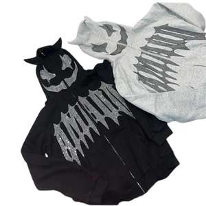 Sudaderas con capucha y cremallera de cara completa con diamantes de imitación para hombre y mujer, sudadera holgada de gran tamaño con estampado de estrellas y letras góticas - Product Image 1