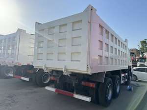 Camión Semirremolque Diésel Comercial 6x4 con Cabina Dormitorio para Logística de Carga y Transporte de Contenedores - Product Image 3