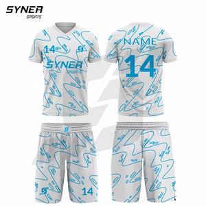 Conjunto de ropa de fútbol personalizada de alta calidad, personalizado OEM uniforme de fútbol, kit de equipo de sublimación, uniforme de fútbol para adultos con patrón sólido - Product Image 2