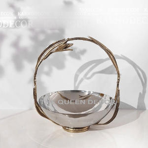 Bol de service en métal en laiton décoratif tendance poli pour chercher à servir de délicieux aliments Dessert hôtel fête de mariage - Product Image 6