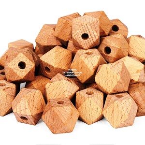 VENTA CALIENTE Cuentas cuadradas de madera 2024 Cuentas de madera de colores personalizadas en forma y tamaño Entrega rápida desde la India - Product Image 1