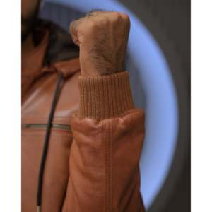 Blouson Bomber en Cuir Véritable Détachable à Capuche SF002H Marron Ionique Taille XS Fourniture ODM Cuir de Vache Peau de Mouton Peau d'Agneau - Product Image 6