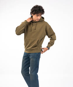 Capas elegantes Verde oliva para un aspecto fresco Jersey para una tendencia atemporal elegante sin esfuerzo Perfecto para Casual Cool - Product Image 2