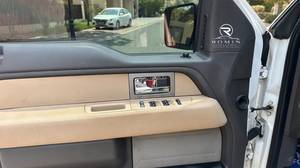 Toyota Land Cruiser 79 Double Cab Pickup 4WD Diesel Usato 2024 |   Trasmissione Manuale |   Pronto per l'esportazione - Product Image 5