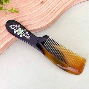 RELOJES COLORES CUERNO BUFFALO PEINES AL POR MAYOR Peines de cuerno antiestáticos naturales para regalos de vacaciones por artesanía de media luna - Product Image 5