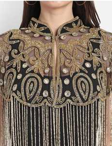 เสื้อคลุมทรงตรงที่สง่างามพร้อมไข่มุกและเลื่อมชุดงานเทศกาลคอวียาวถึงพื้น - Product Image 2