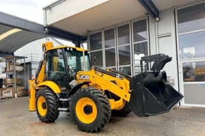 Retroexcavadora JCB 3CX Usada y Nueva, Minicargadora 4x4 con Capacidad de Carga de 9 Toneladas en Venta - Product Image 3