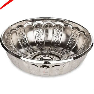 Tazón de chocolate Royal Look con acabado plateado para servir ensalada de comida - Product Image 1