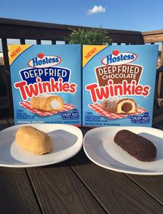 Gâteau-snack Golden Hostess à la saveur de banane et de chocolat frit avec une garniture crémeuse - Vente en gros avec livraison - Product Image 6