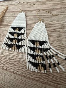 Pendientes de gota de flecos con cuentas de semillas de flores de cristal blanco claro Pendientes largos de borla con diamantes y perlas Estilo de moda POR HF CRAFTS - Product Image 2