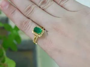 แหวนแต่งงานเพชรโมอิส4CT สีเขียวมรกตสำหรับผู้หญิง925เงินและทอง14K ชุบสำหรับงานหมั้นหรือของขวัญ - Product Image 4