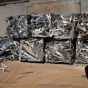 ราคาต่ำความบริสุทธิ์สูงการอัดขึ้นรูปหลัก6063เศษบริสุทธิ์99.7% 99.99% Adc 12 AlSi12 A380อลูมิเนียม - Product Image 2