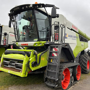 รถเกี่ยวข้าว CLAAS Lexion 8900 TT มือสอง - Product Image 1