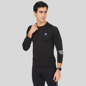 T-shirt décontracté à manches longues Triple Volt en noir, 100 % coton biologique, 200 grammes, compressé et doux, motif uni - Product Image 5