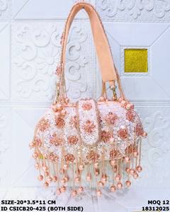 Pochette de soirée en soie brute brodée à la main avec chaîne, fermeture magnétique, doublure en coton - Sac à main de luxe et tendance pour mariages et événements culturels - Product Image 2