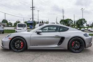 Venta Rápida: Porsche 718 Cayman GTS 4.0 2024, Transmisión Manual de 6 Velocidades, Motor Flat-6 de 394 hp - Product Image 4