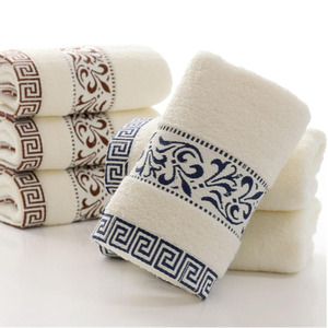 Services OEM Serviettes de bain à broderie personnalisée en coton 100% pour un séchage rapide des cheveux disponibles à des prix raisonnables - Product Image 3
