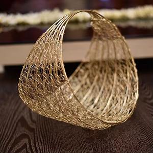 Panier-cadeau en métal, panier à fruits, combine durabilité intemporelle et fraîcheur naturelle, ce qui le rend un cadeau qui impressionne visuellement. - Product Image 1