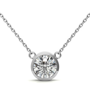 Pendentif solitaire en moissanite avec chaîne en or plaqué, taille brillant rond, pour fiançailles féminines - Product Image 2