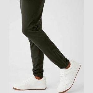 Pantalones Jogger Personalizados Esenciales, Transpirables, Ajustados, de Color Sólido, con Bolsillo con Cremallera, Tejido Elástico Suave de Nailon y Elastano para Hombre - Product Image 5