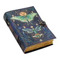 Sort Livre des Ombres En Cuir Journal Serrure Fermoir Luna Moth Papillon Imprimer Vintage Sorcellerie Wiccan Notebook 7x5 Pouces