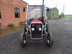 รถแทรกเตอร์ Massey Ferguson 240 คุณภาพพรีเมียม ขับเคลื่อน 4 ล้อ เครื่องยนต์ Kubota จัดส่งรวดเร็ว และมีข้อเสนอขายส่งสำหรับเกษตรกร - Product Image 3