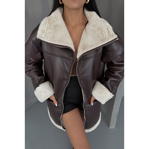 Veste en cuir marron pour femme avec manches et col en fourrure, détails de poches sans rabat - Product Image 3