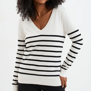 เสื้อสเวตเตอร์ถักแบบเรียบง่ายสำหรับฤดูหนาวแบบลำลองเสื้อคอวีลายทางเน้นคุณภาพเส้นด้ายที่เรียบง่ายสง่างามอเนกประสงค์ตัวเลือกสภาพอากาศหนาวเย็น - Product Image 2