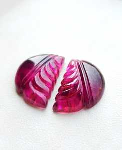 Pierres précieuses sculptées en tourmaline rose élégantes avec détails artistiques parfaites pour les bijoux de luxe et les créations de déclaration personnalisées - Product Image 4