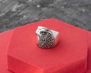 Bague pour homme en argent massif 925 de style vintage fait main, oxydée, avec un motif celtique audacieux, tête d'aigle patriotique, signet, bijoux pour fiançailles - Product Image 5