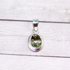 Colgante hecho a mano de peridoto de Color verde, colgante de plata de ley 925 con piedras preciosas, regalo de boda perfecto para el amor con joyería estampada 925 - Product Image 3
