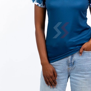 Camiseta de Mujer al por Mayor, Hecha a Medida, de Alta Calidad, Tejida, de Secado Rápido, Transpirable, Ecológica, con Opción de Logotipo Personalizado - Product Image 4
