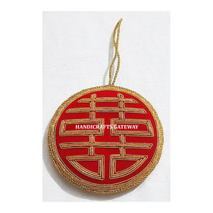 Décoration de Noël et de la maison, article de décoration de la meilleure qualité, broderie à la main en zari doré, forme de boule, ornements suspendus de Noël - Product Image 1