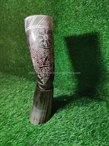 Vaso de Cuerno Vikingo Hecho a Mano con Material Orgánico Ecológico de Primera Calidad, Diseño de Guerrero Nórdico, Regalo, a Precio Económico - Product Image 3