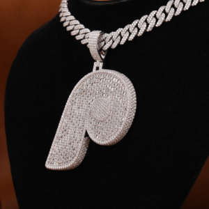 Luxueux diamant Moissanite 925 argent Sterling P pendentif personnalisé style hip-hop glacé pour hommes avec nouveau pendentif de conception personnalisée - Product Image 4