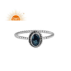 Nouvelle bague statement en argent sterling oxydé avec topaze bleue de Londres naturelle, fabrication de bijoux sur mesure - Product Image 1