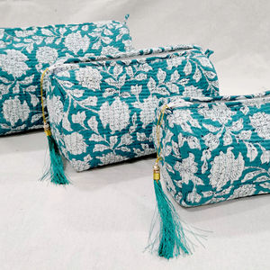 Large Capacity Water Resistant Ladies Cosmetic <b>Bag</b>-Fashionable Lightweight Cotton with Zipper Simple Letter Pattern Design - Product Image 2