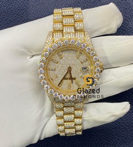 Impresionante Ajuste de pavé de acero inoxidable, bisel grande VVS, barra redonda y Baguette, reloj cultivado en laboratorio de diamantes a un precio atractivo - Product Image 1