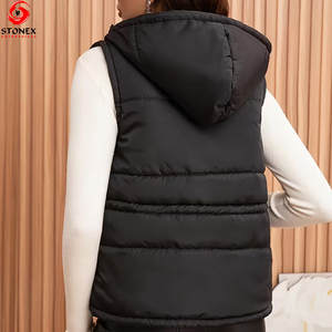 Gilet matelassé sans manches en toile tricotée à capuche avec fermeture éclair et logo personnalisé pour femme – Prix de gros - Product Image 3