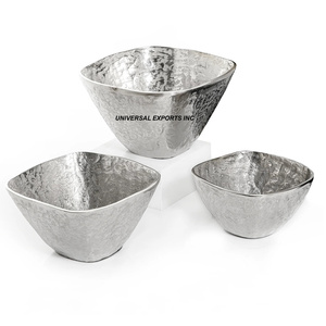 Juego de Tres Tazones Cuadrados para Chocolate, Tazón para Dulces Hecho a Mano de Alta Calidad, Forma Personalizada, Nuevo Tazón para Chocolate de Diseño - Product Image 1