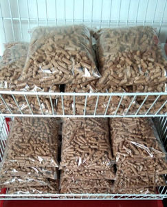 Pellets de Madera de Pino Premium, Certificación EN Plus A1, Combustible de Madera Blanda, Alta Densidad, Energía Renovable de Biomasa para el Hogar y la Industria - Product Image 5