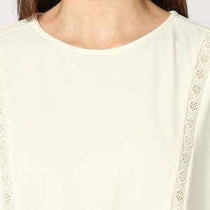 Camiseta de Mujer Personalizada de Alta Calidad con Bordado, Corte Ajustado, Cuello Redondo, para Damas - Product Image 4