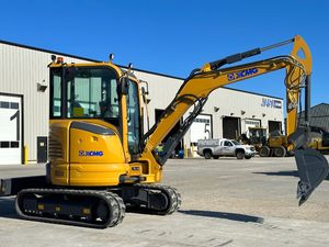 Miniexcavadora XE35U ZE35U de 4.2 Toneladas a Precio Económico con Ripper/Garra - Product Image 2