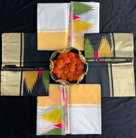 Saree à tisser en soie douce pure avec bordure de contraste de travail en fil d'or pur avec chemisier en brocart Saree de fête traditionnelle